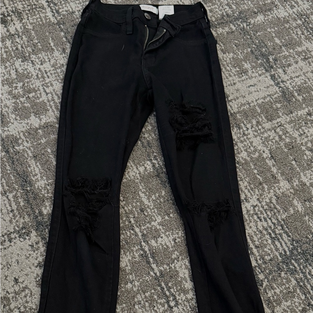 Elegant Black Ripped Skinny Jeans for Women